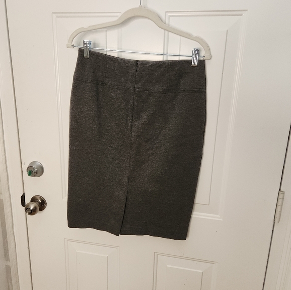 Ann Taylor Dark Gray Split Tail Skirt  Size 6 - Picture 4 of 5